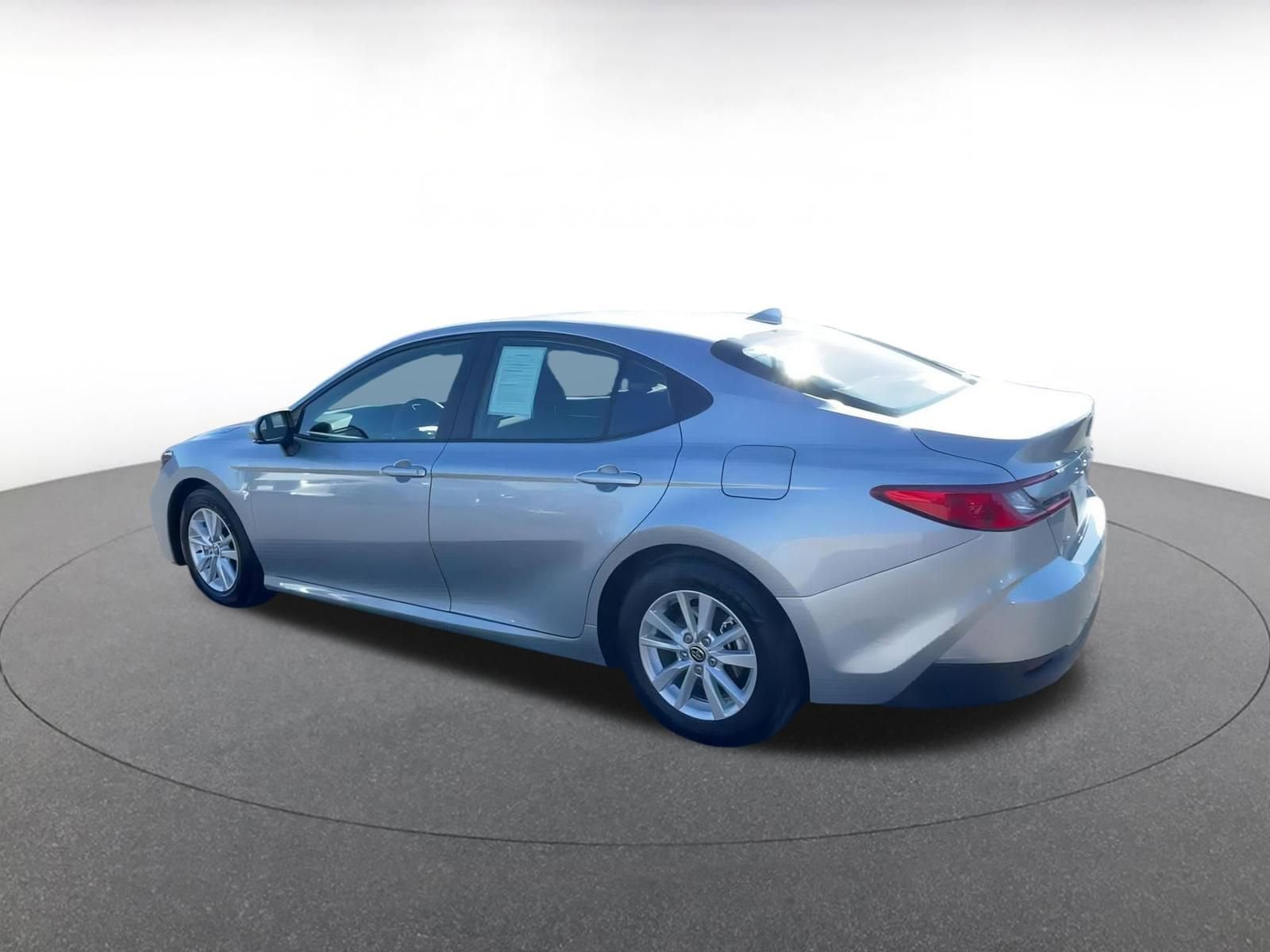 Thumbnail: 2025 Toyota Camry - 10