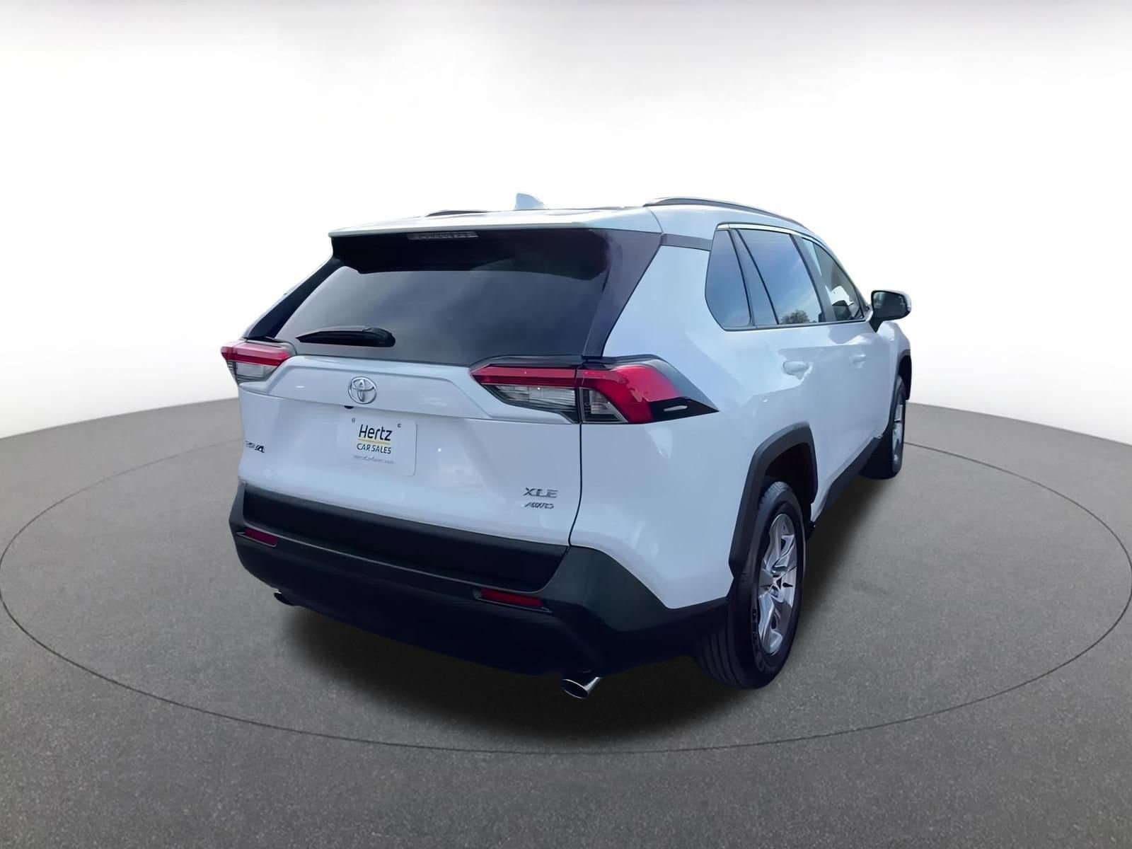 Thumbnail: 2025 Toyota RAV4 - 14