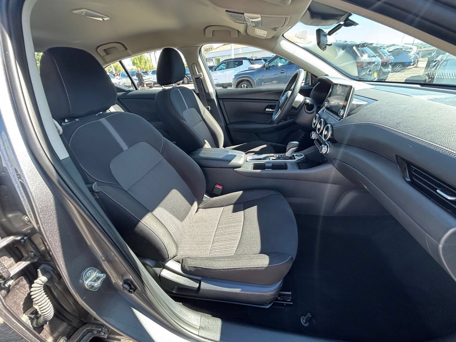 Thumbnail: 2025 Nissan Sentra - 33