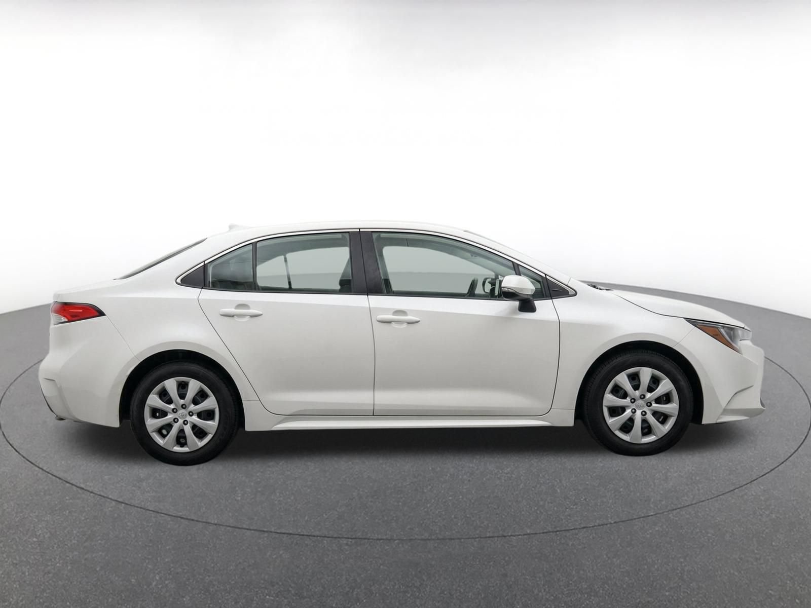 Thumbnail: 2025 Toyota Corolla - 10