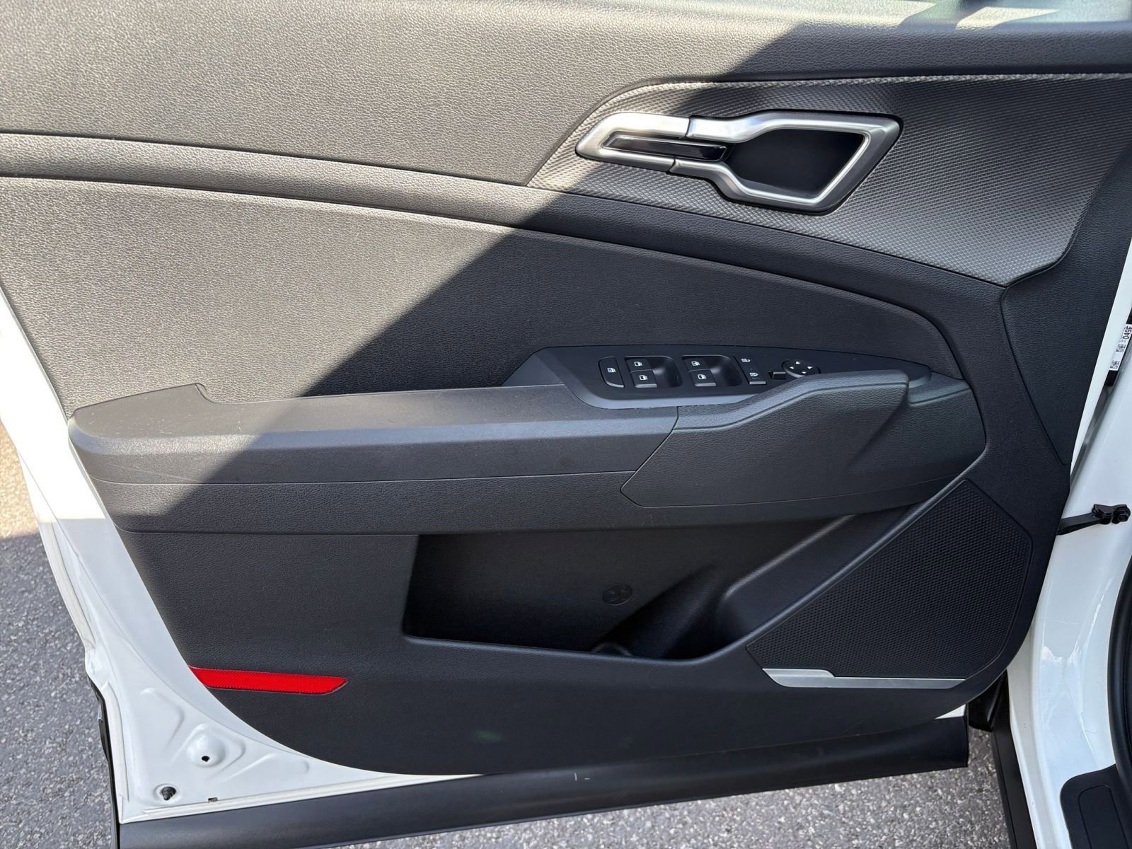 Thumbnail: 2025 Kia Sportage - 18