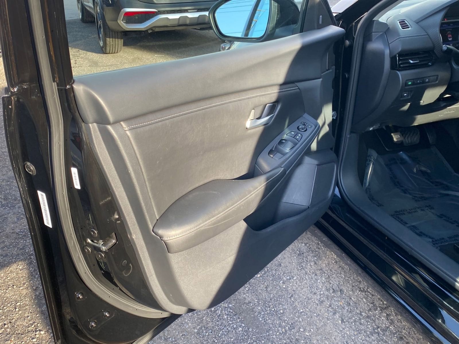 Thumbnail: 2025 Nissan Sentra - 18