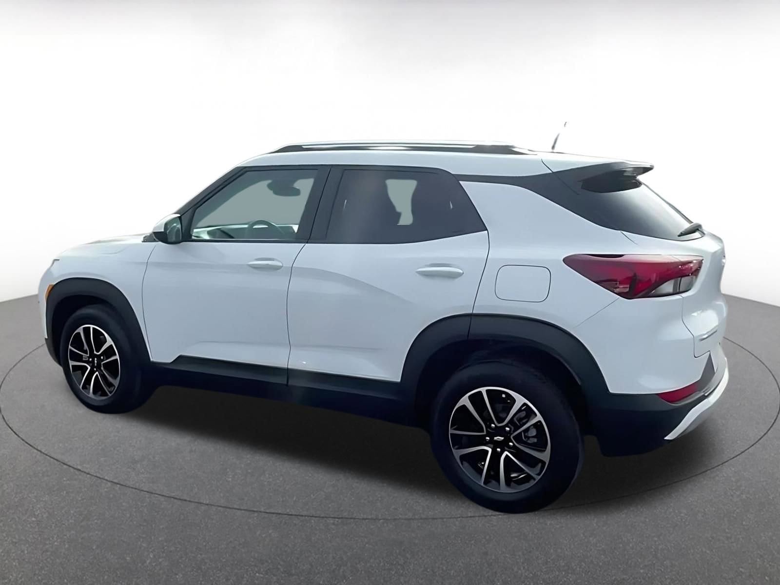 Thumbnail: 2025 Chevrolet TrailBlazer - 10