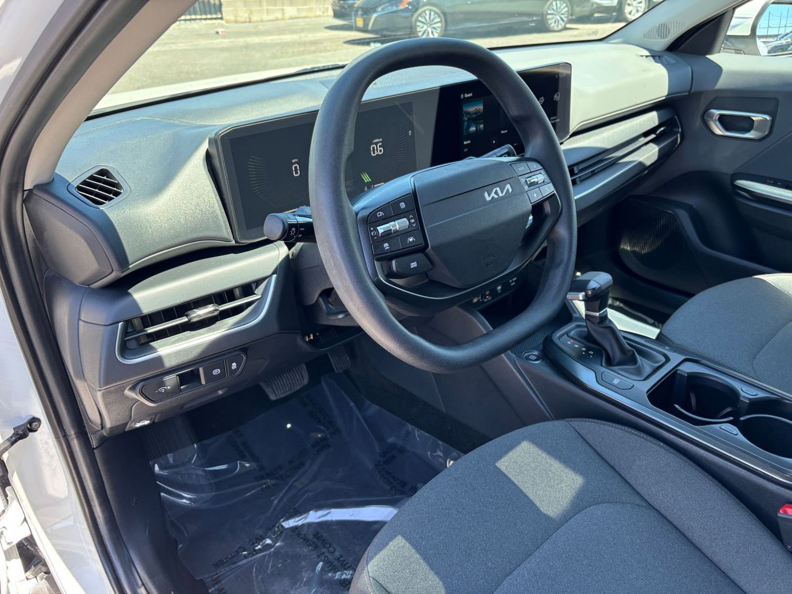 Thumbnail: 2025 Kia K4 - 33