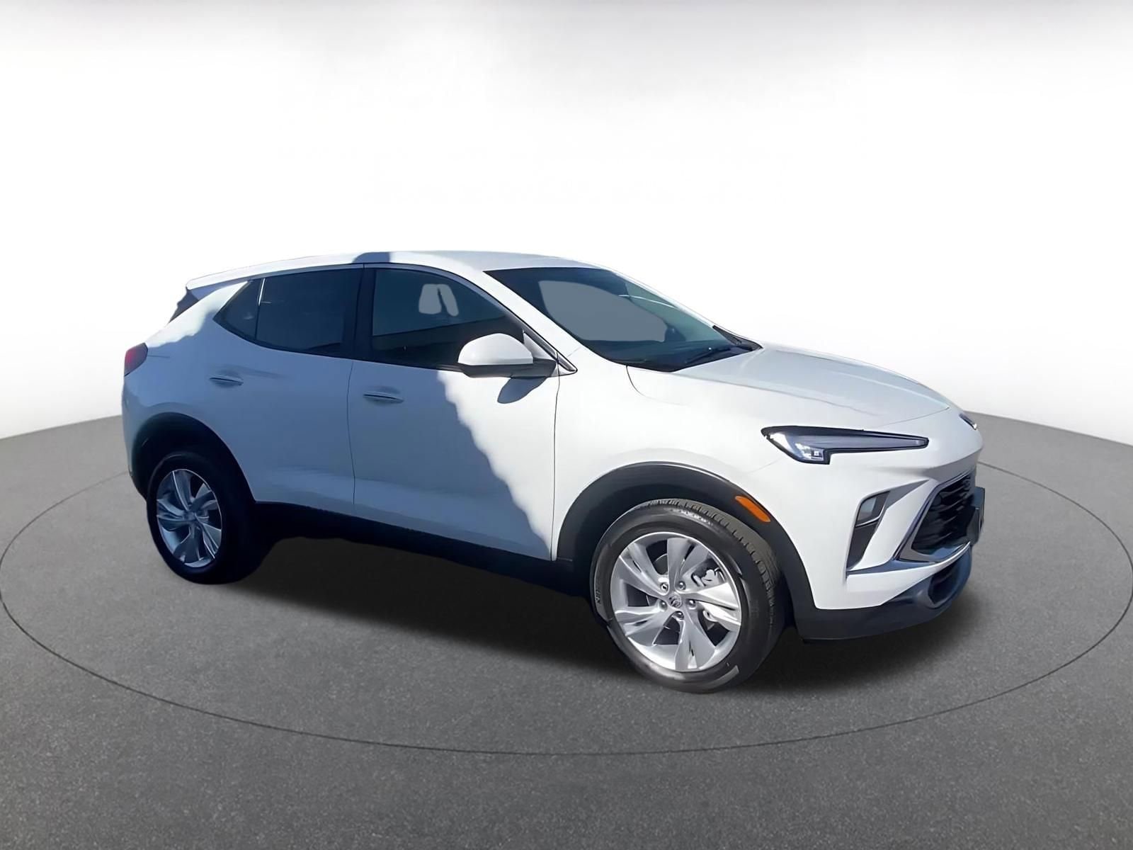 Thumbnail: 2025 Buick Encore GX - 2