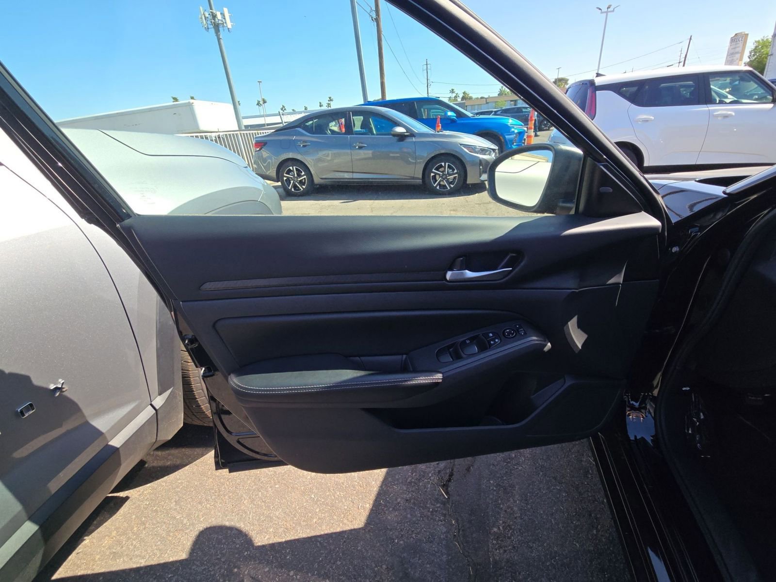 Thumbnail: 2025 Nissan Altima - 29