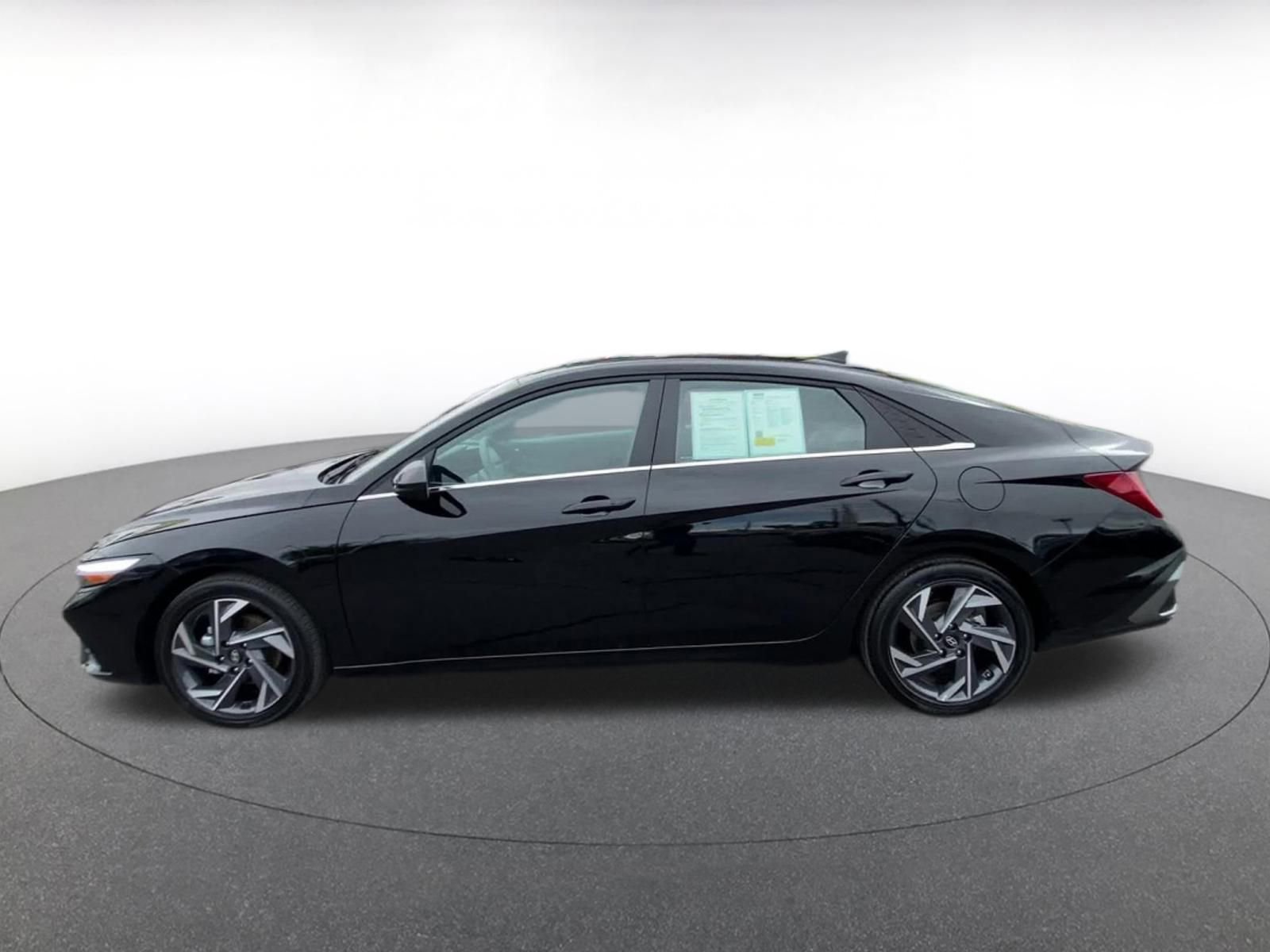 Thumbnail: 2025 Hyundai Elantra - 9