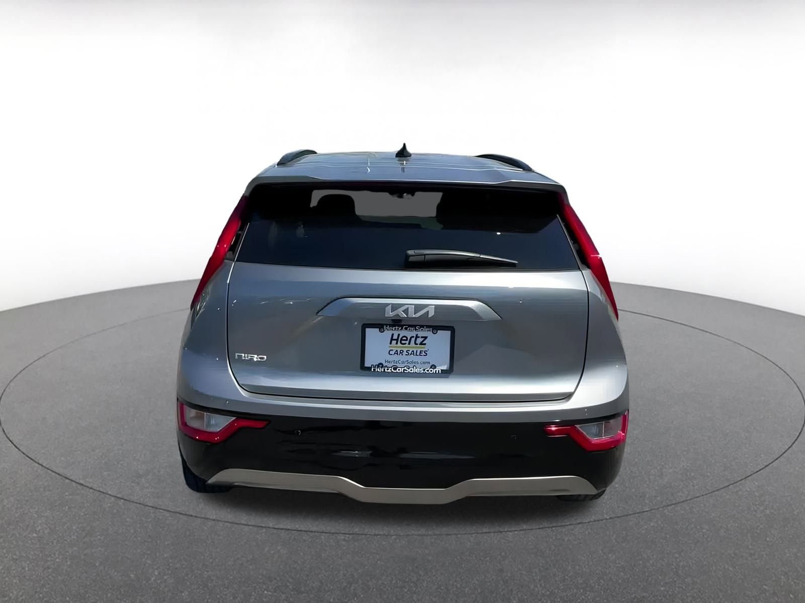 Thumbnail: 2023 Kia Niro - 12