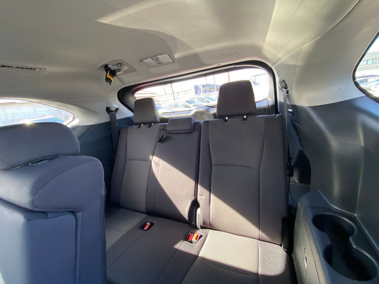 Thumbnail: 2025 Toyota Highlander - 30