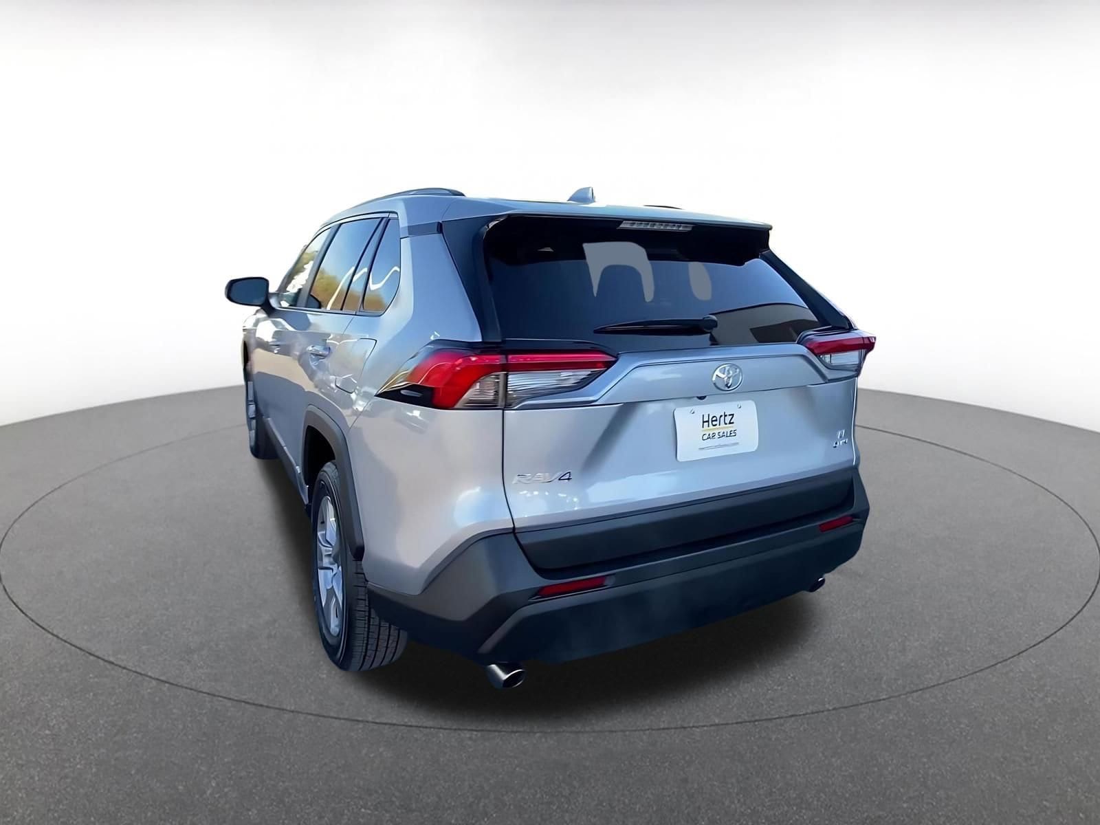 Thumbnail: 2025 Toyota RAV4 - 11