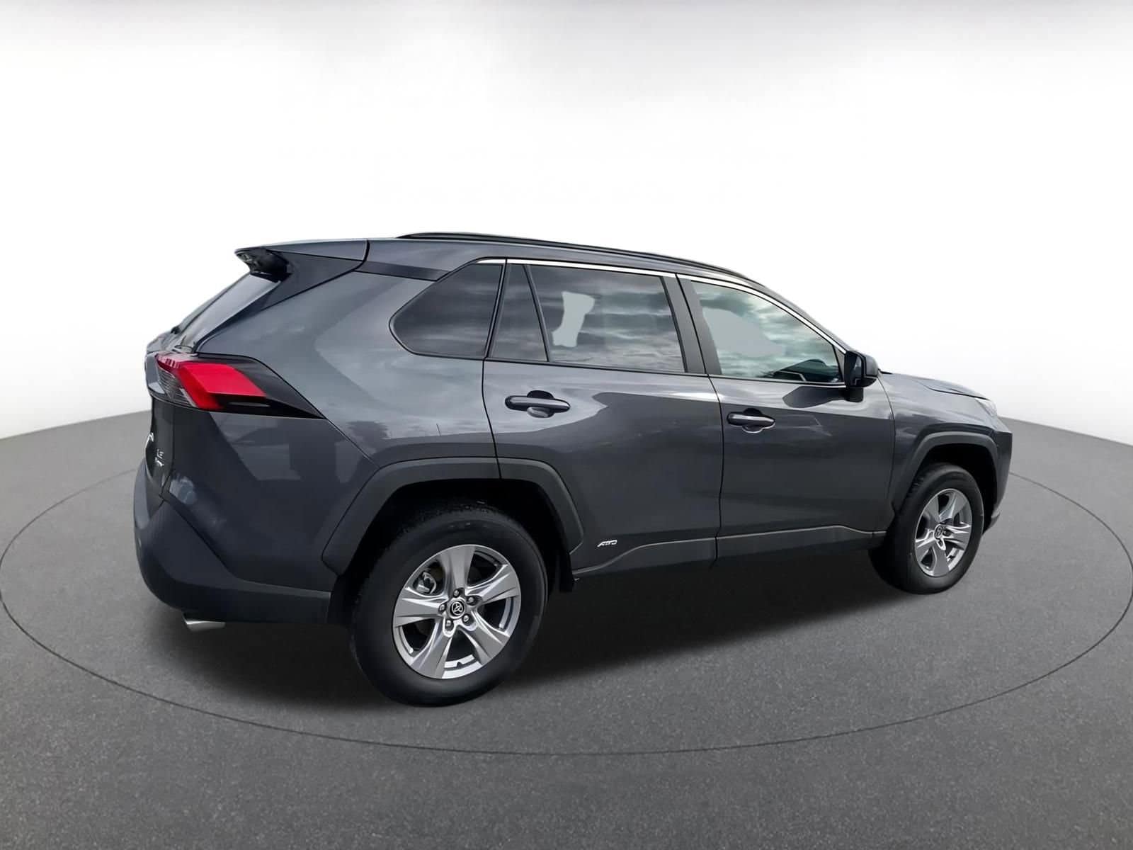 Thumbnail: 2025 Toyota RAV4 - 15