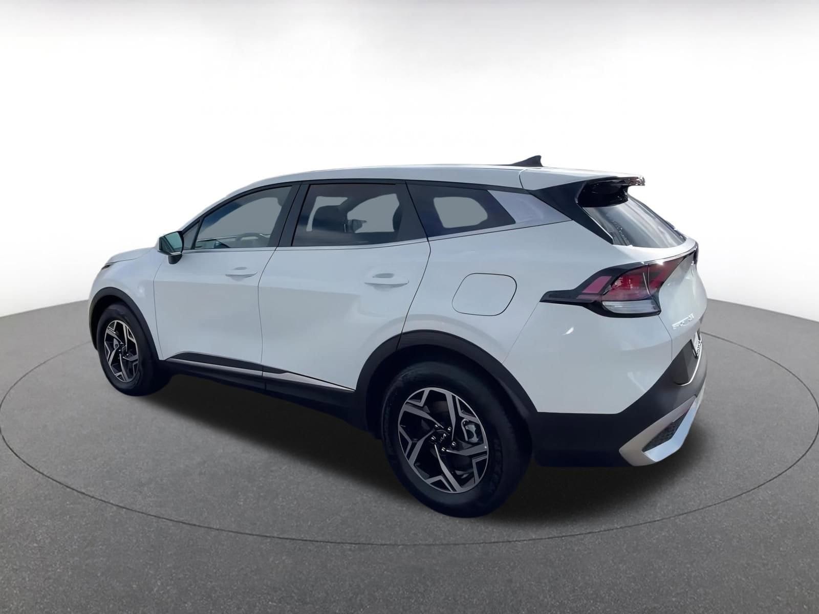 Thumbnail: 2025 Kia Sportage - 10