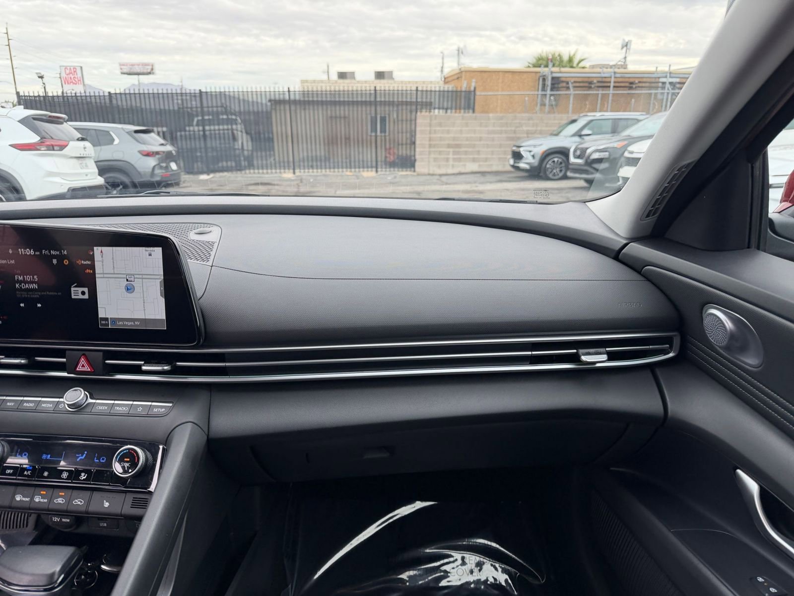 Thumbnail: 2025 Hyundai Elantra - 33