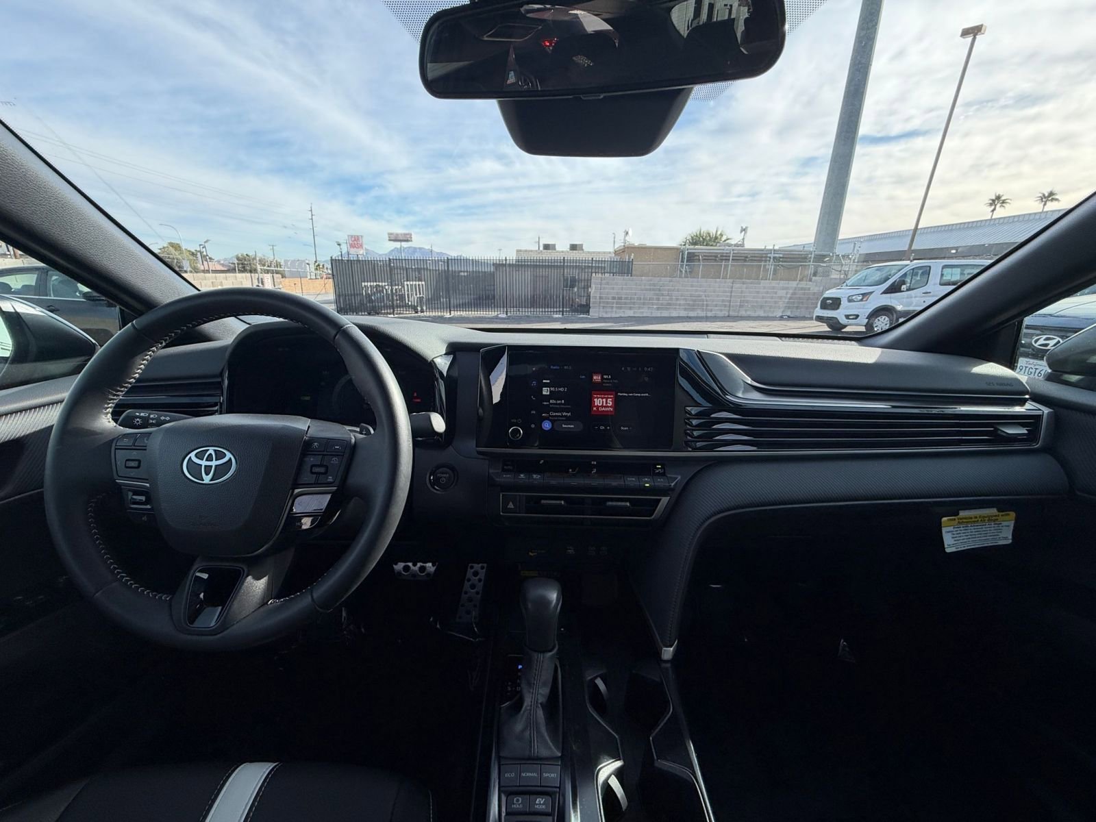 Thumbnail: 2025 Toyota Camry - 33