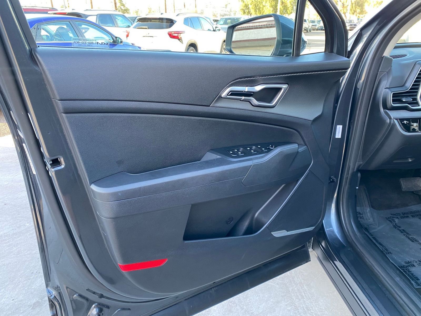 Thumbnail: 2025 Kia Sportage - 18