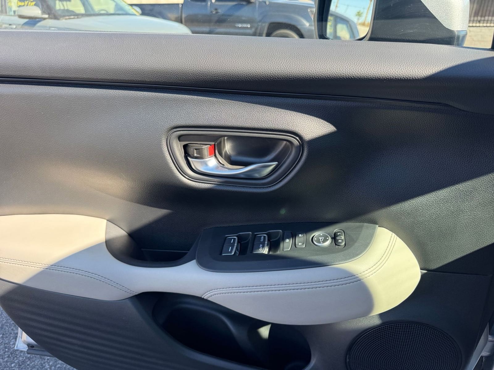 Thumbnail: 2025 Honda HR-V - 20