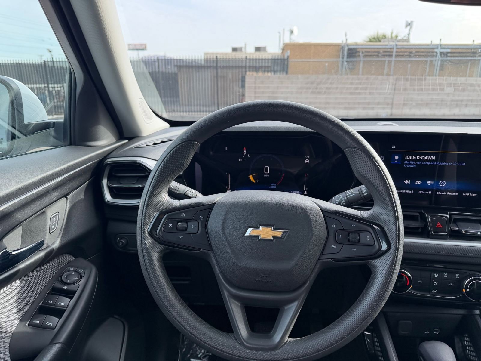 Thumbnail: 2025 Chevrolet TrailBlazer - 31