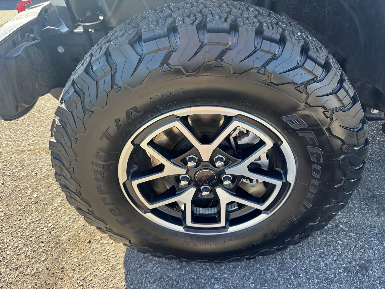 Thumbnail: 2025 Jeep Wrangler - 28