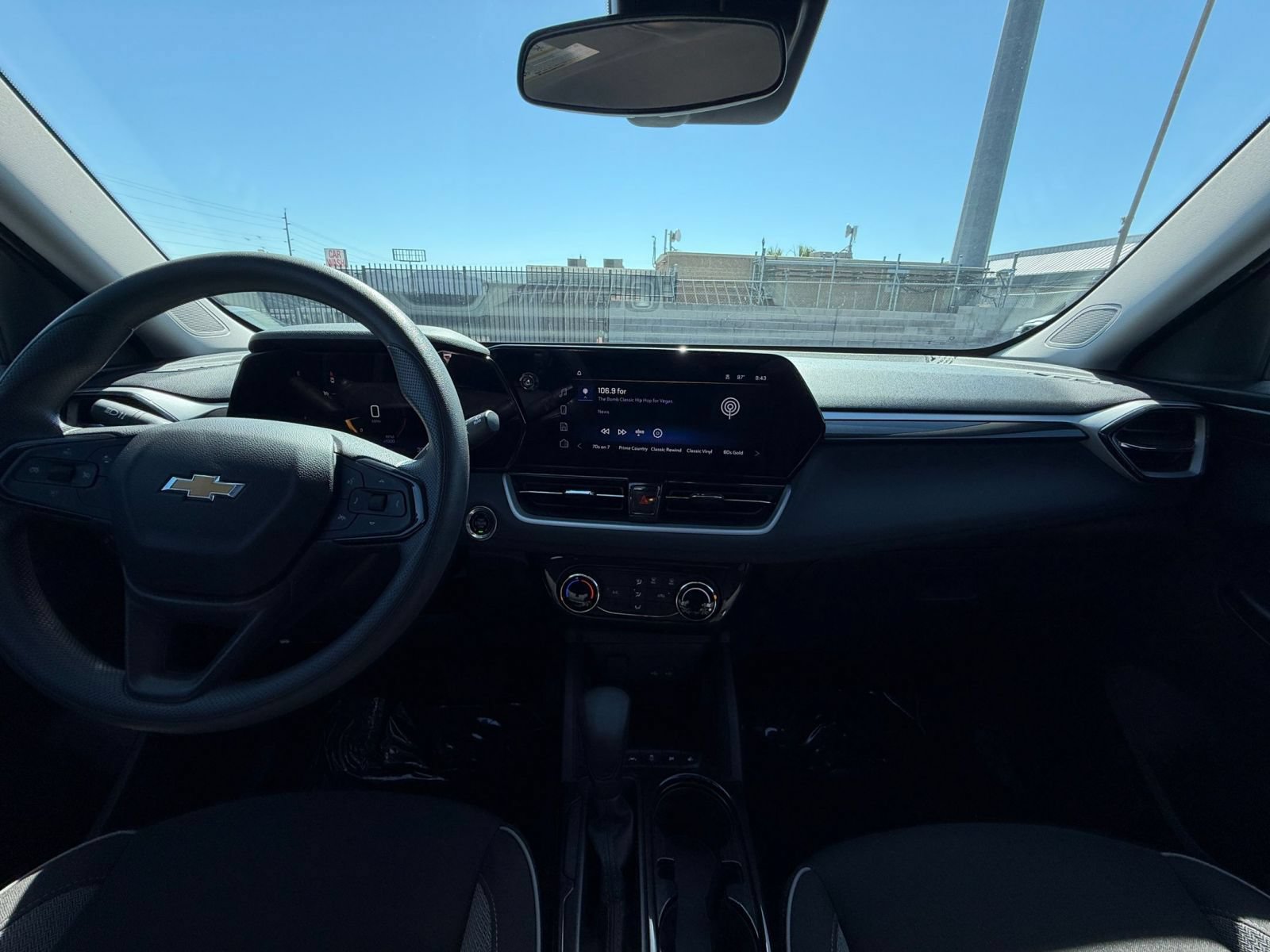 Thumbnail: 2025 Chevrolet TrailBlazer - 32