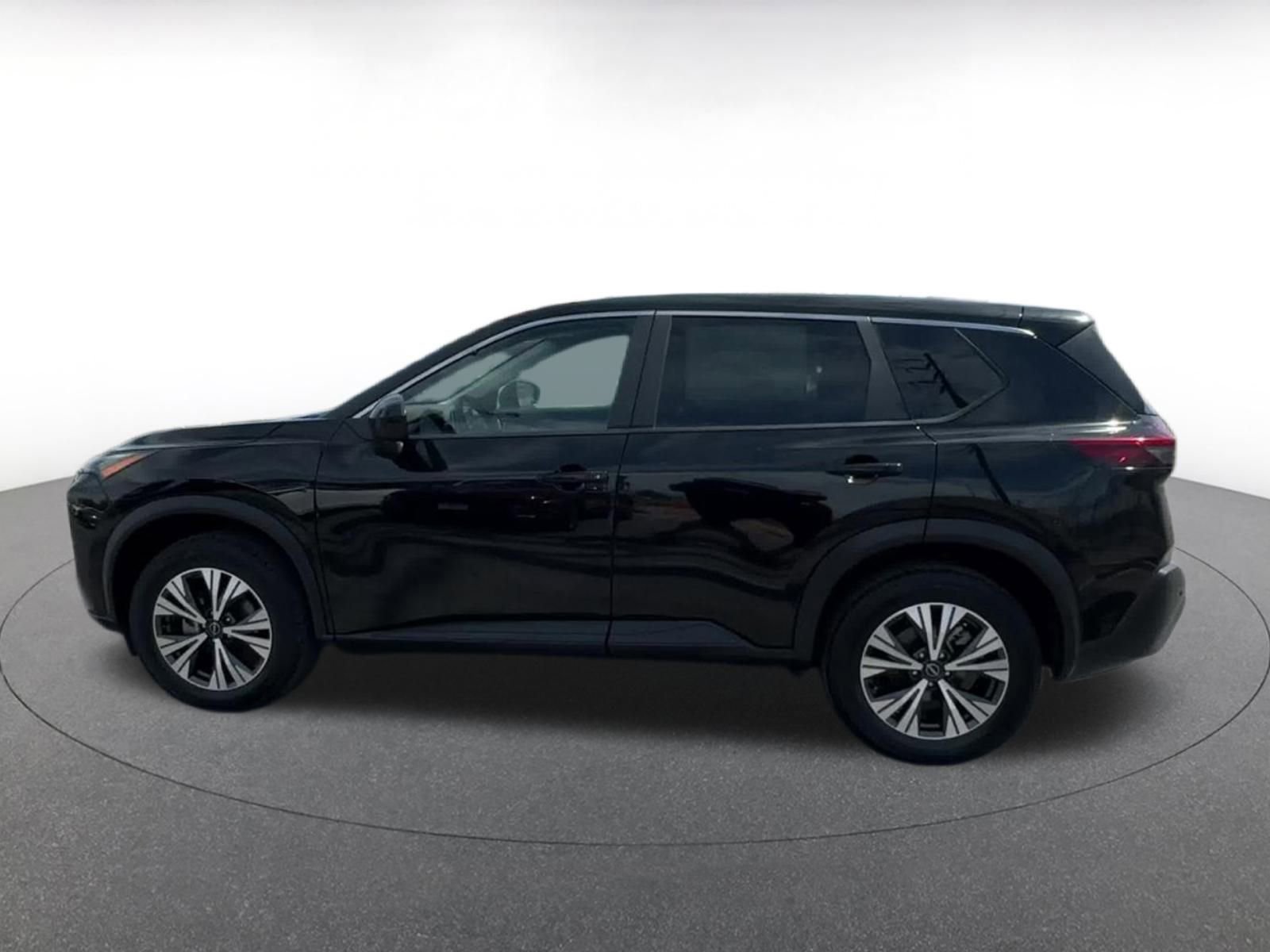 Thumbnail: 2023 Nissan Rogue - 8