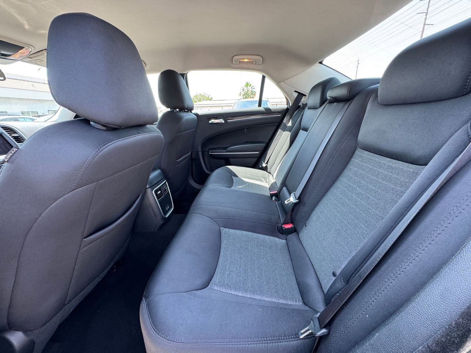 2022 Chrysler 300 Touring 20