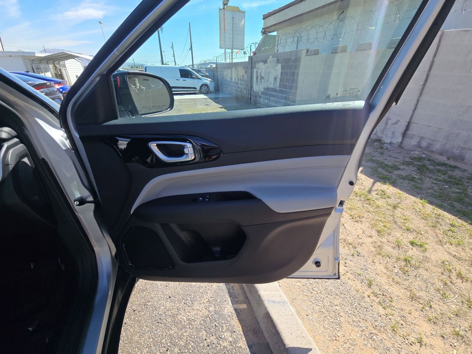 Thumbnail: 2025 Jeep Compass - 21