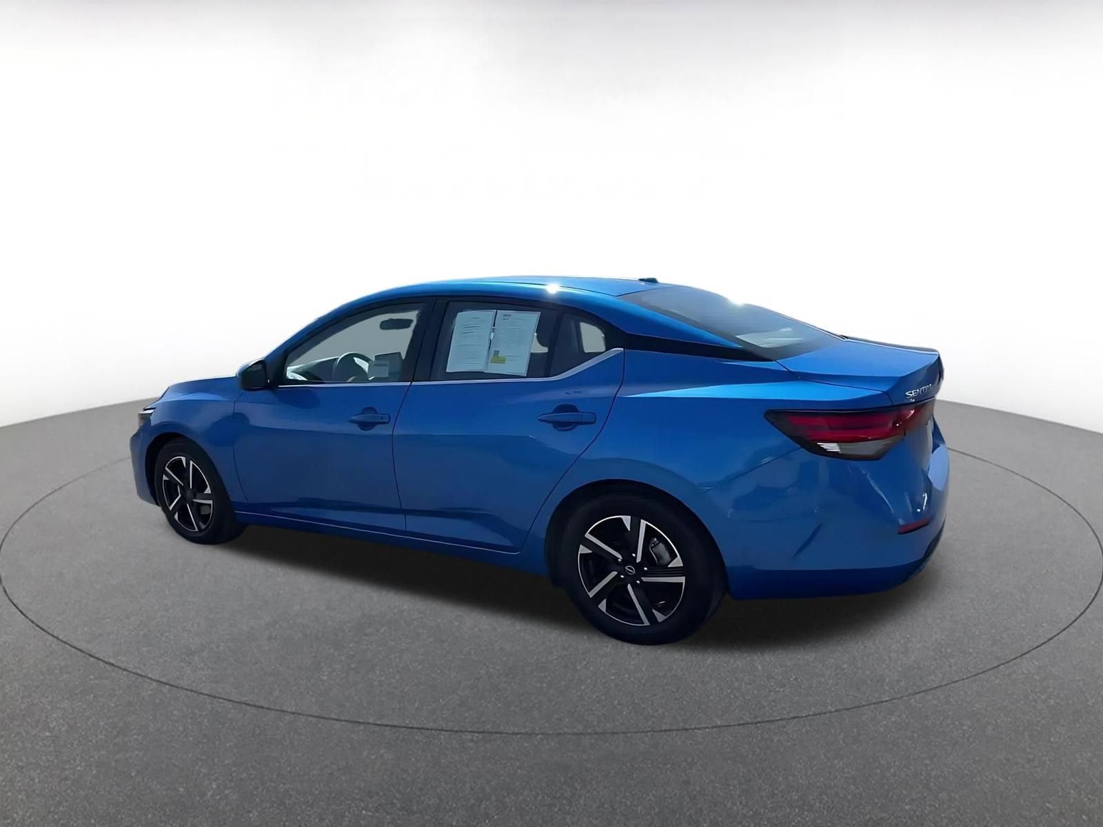 Thumbnail: 2025 Nissan Sentra - 10