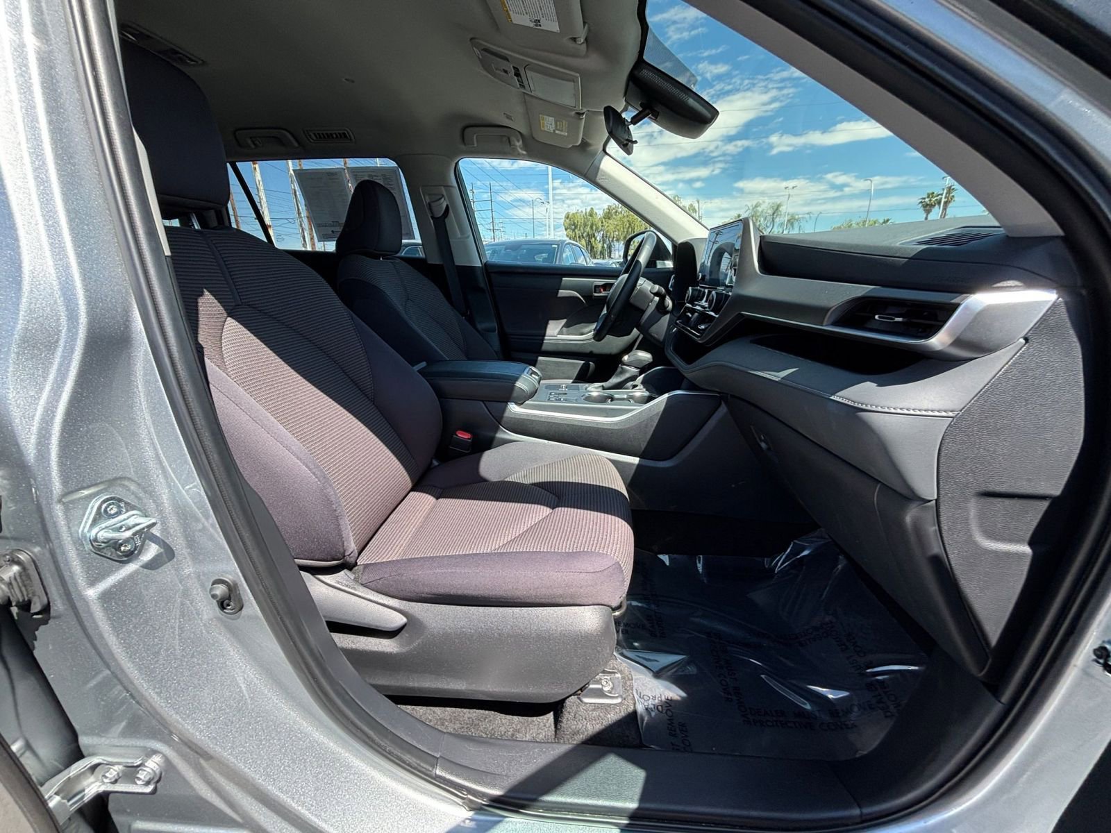 Thumbnail: 2025 Toyota Highlander - 28