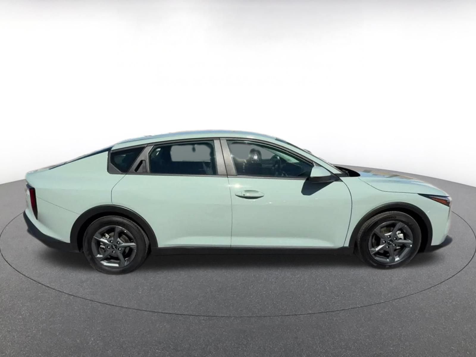 Thumbnail: 2026 Kia K4 - 15