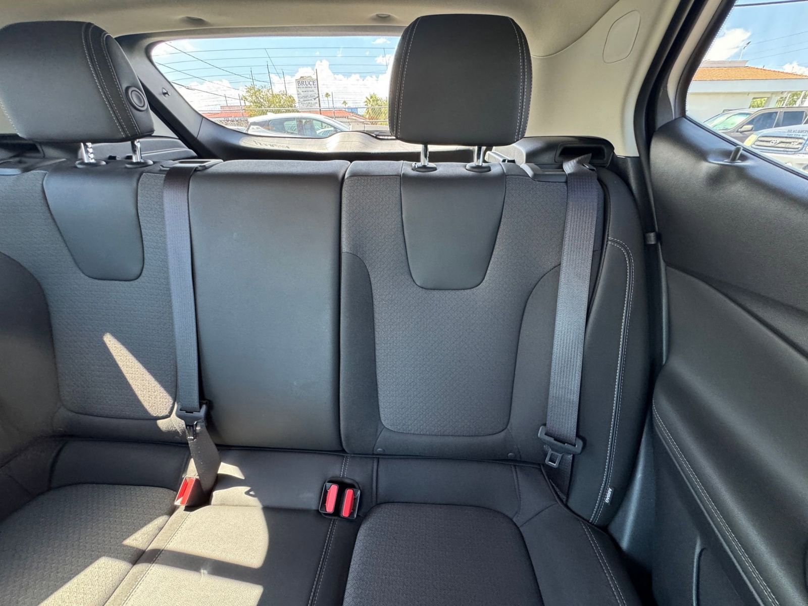 Thumbnail: 2025 Buick Encore GX - 35