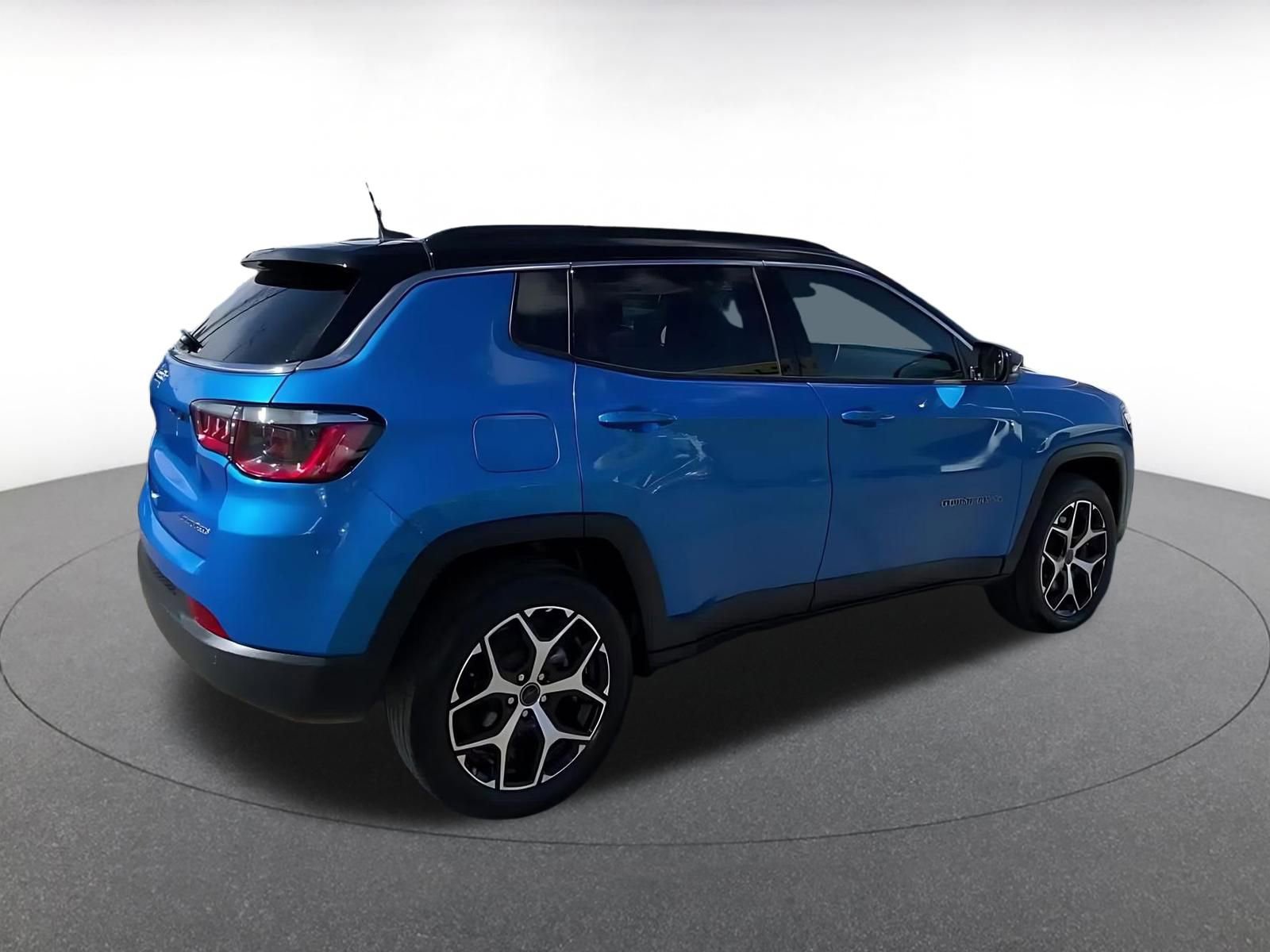 Thumbnail: 2025 Jeep Compass - 15