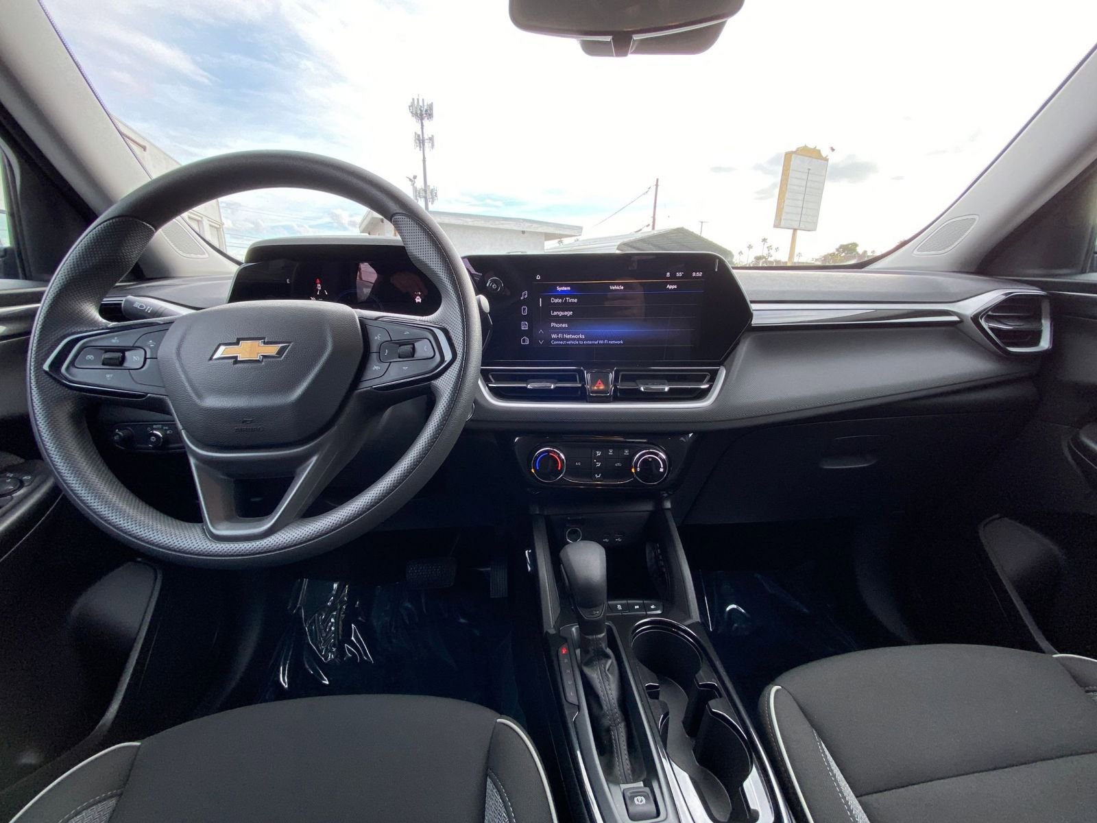 Thumbnail: 2025 Chevrolet TrailBlazer - 33