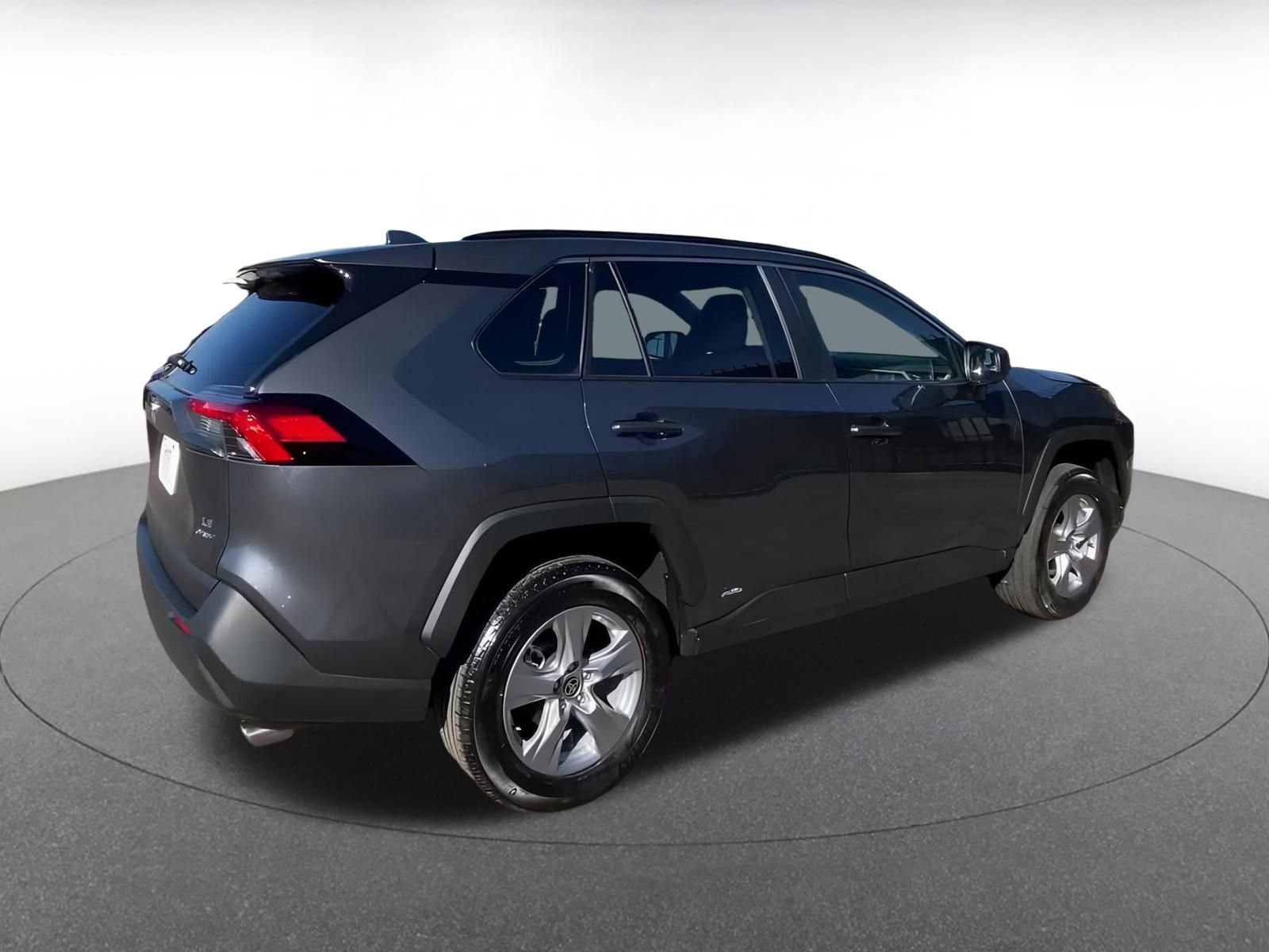 Thumbnail: 2025 Toyota RAV4 - 15