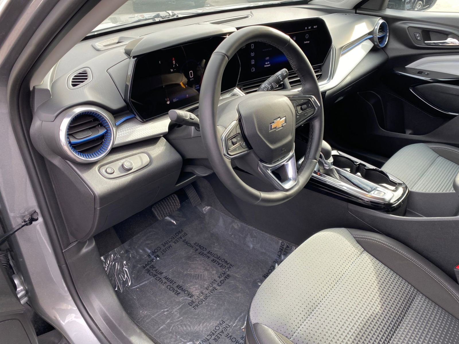 Thumbnail: 2025 Chevrolet Trax - 34