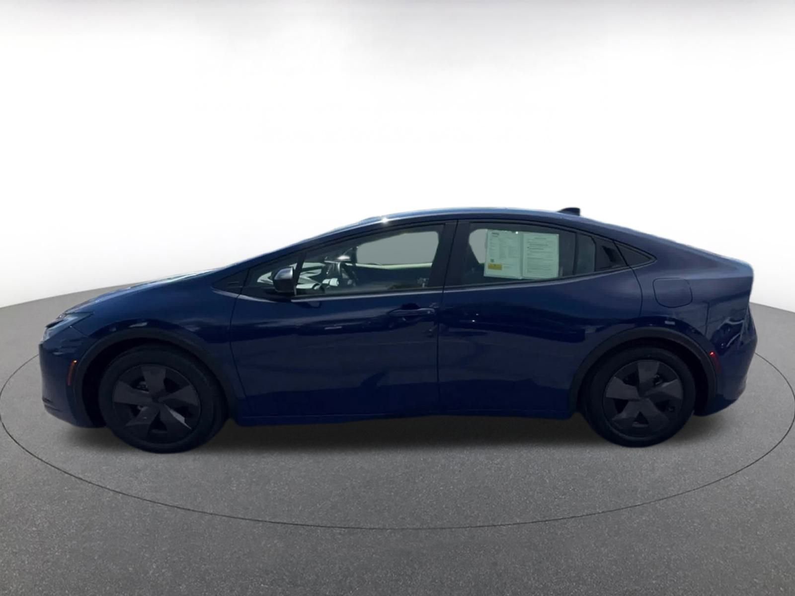 Thumbnail: 2025 Toyota Prius - 9