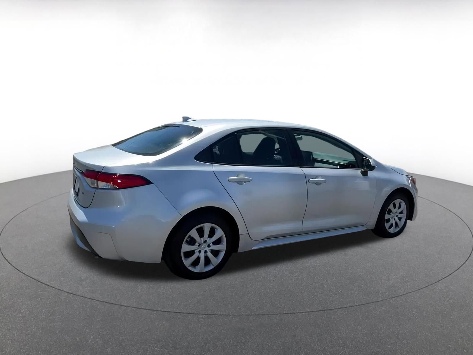 Thumbnail: 2021 Toyota Corolla - 15