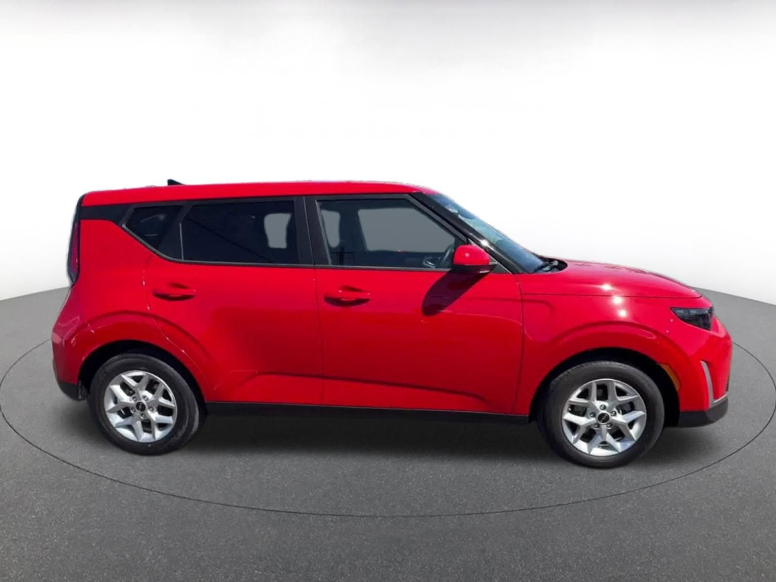 Thumbnail: 2025 Kia Soul - 16