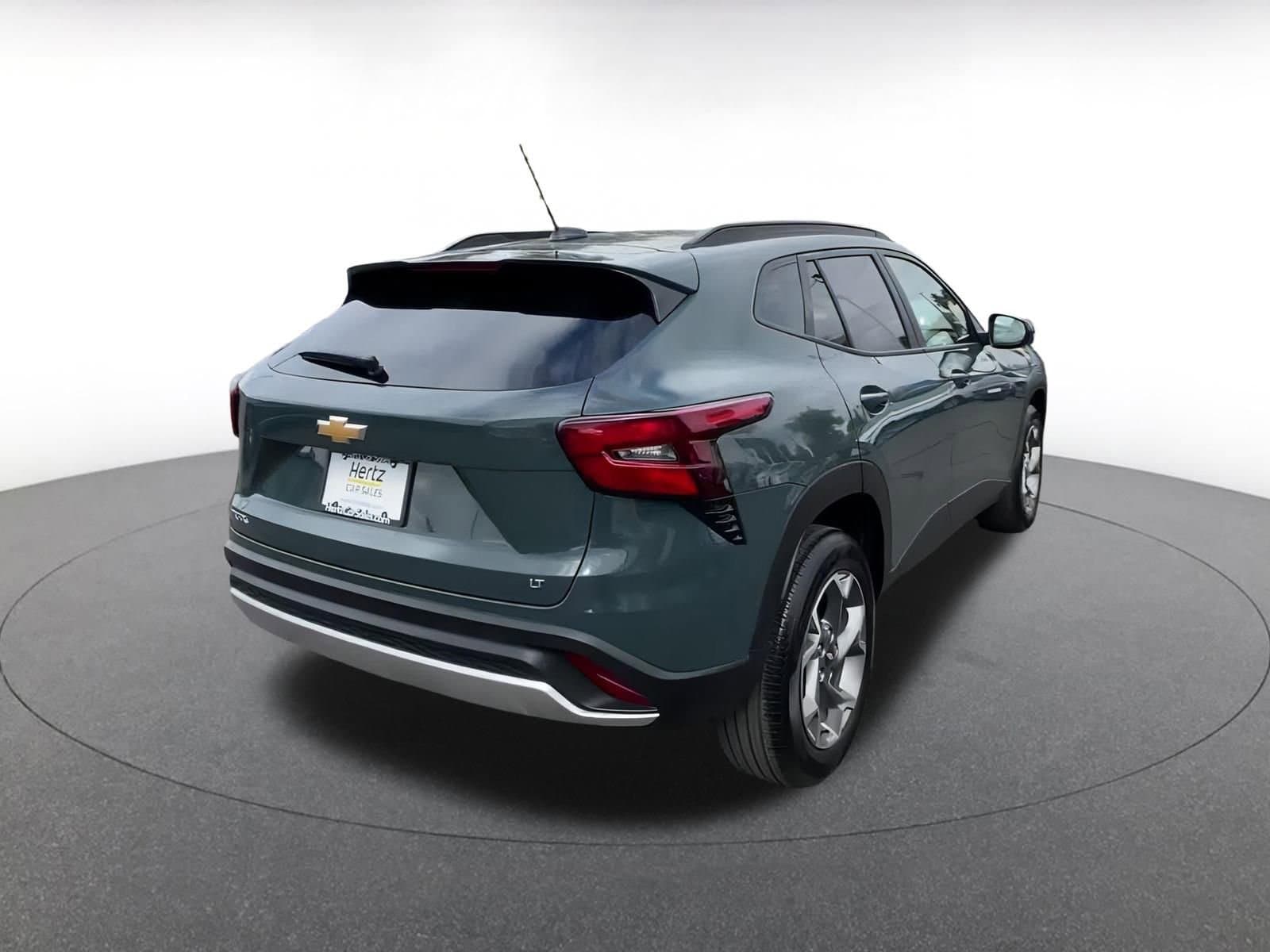 Thumbnail: 2025 Chevrolet Trax - 14