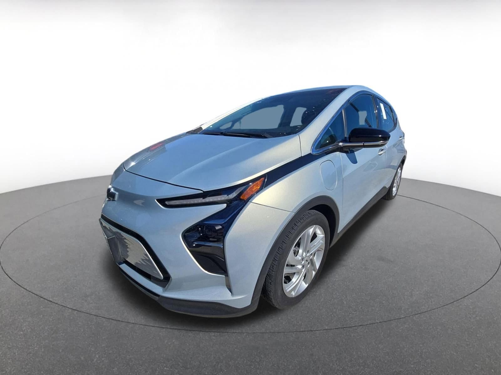 Thumbnail: 2023 Chevrolet Bolt EV - 4