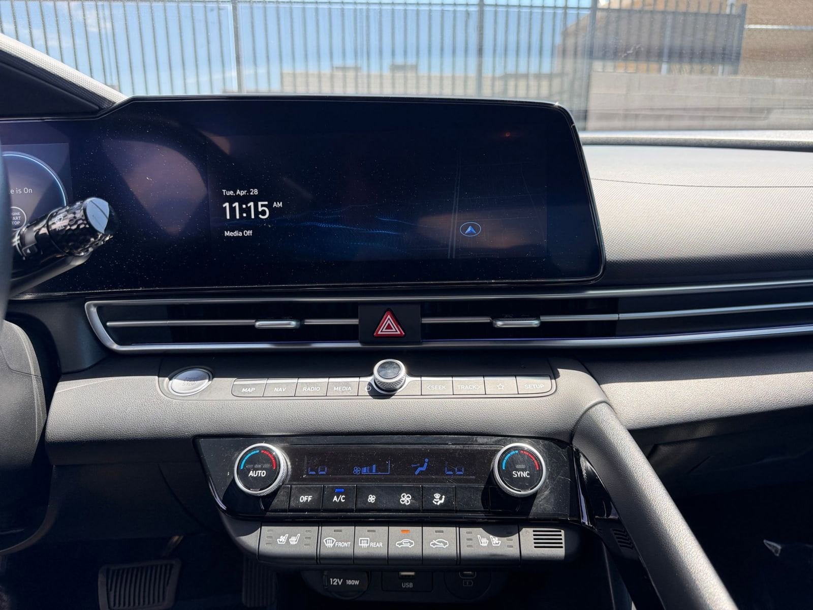 Thumbnail: 2025 Hyundai Elantra - 17