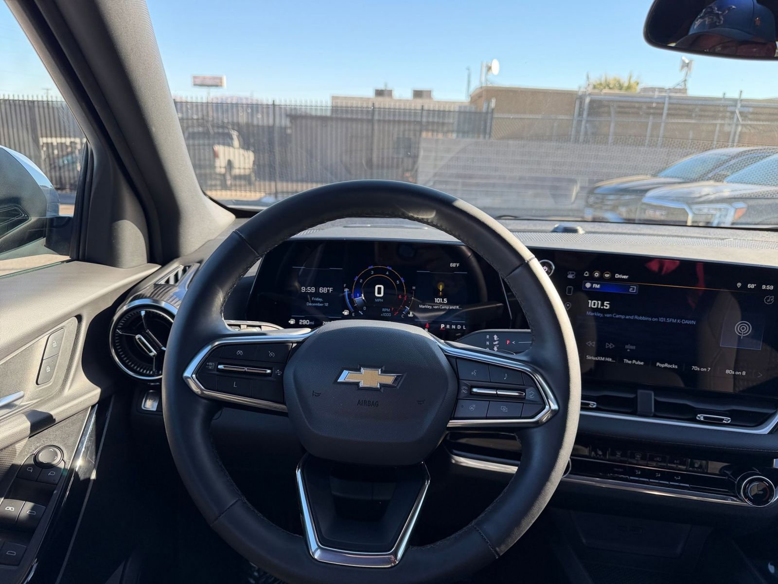 Thumbnail: 2025 Chevrolet Equinox - 32