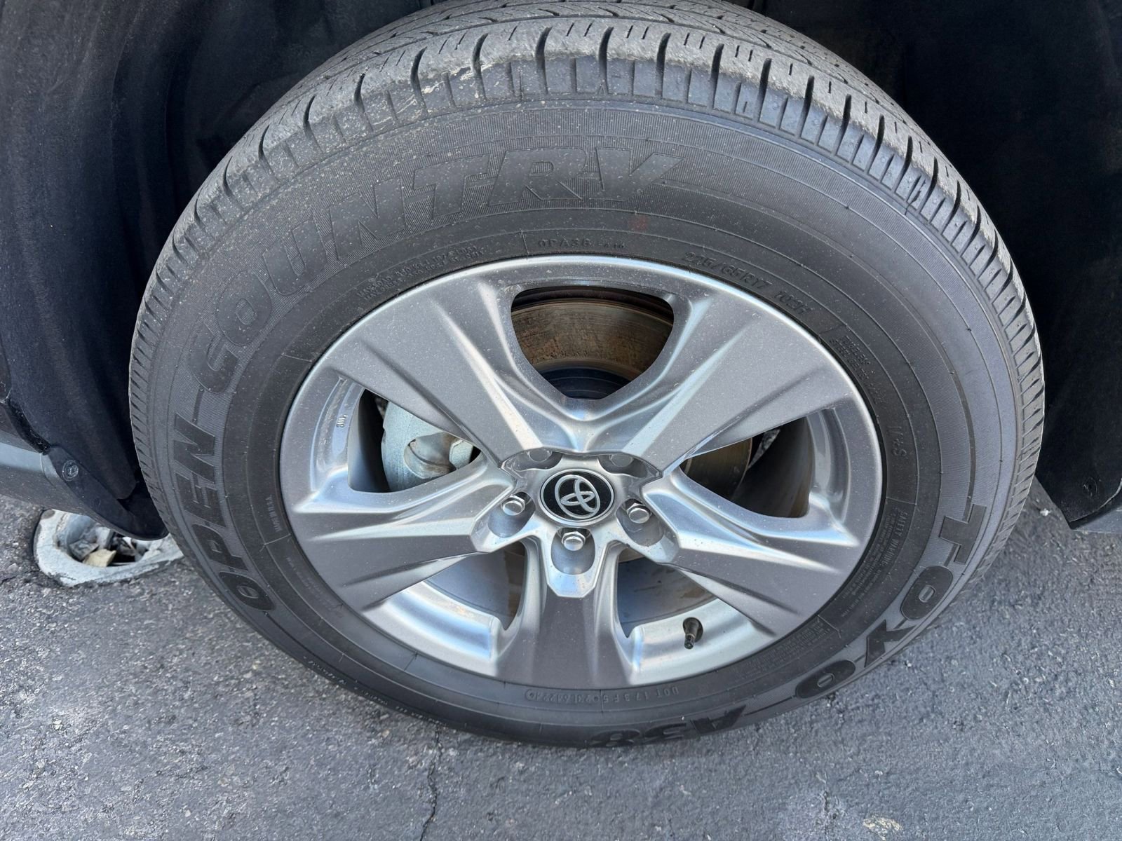 Thumbnail: 2025 Toyota RAV4 - 28