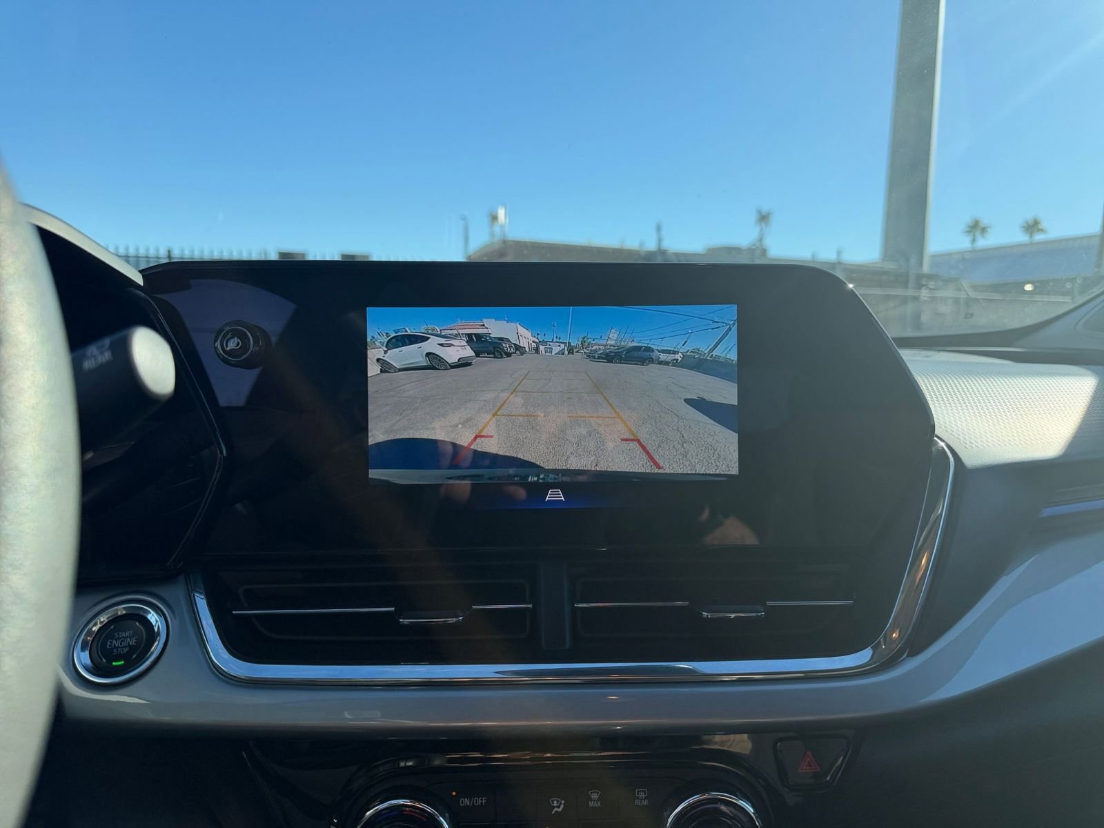 Thumbnail: 2025 Chevrolet Trax - 17