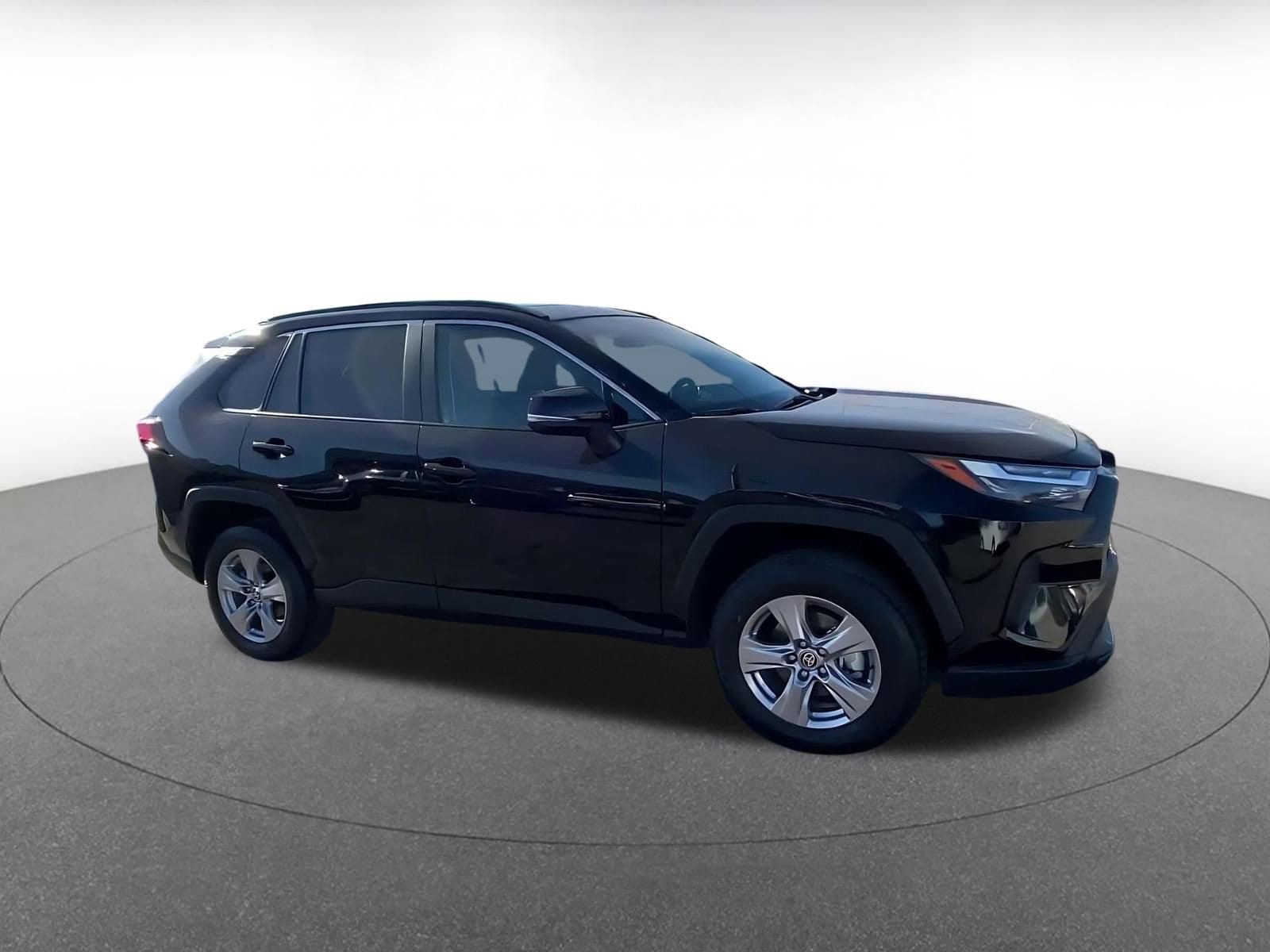 Thumbnail: 2025 Toyota RAV4 - 2