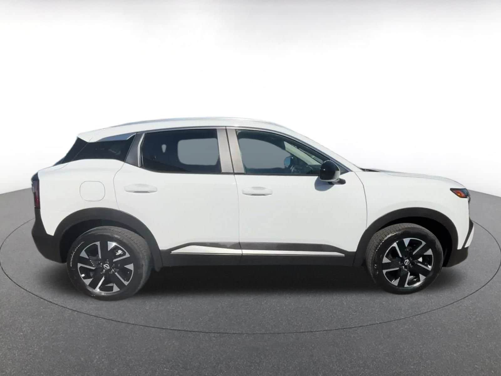Thumbnail: 2026 Nissan Kicks - 15