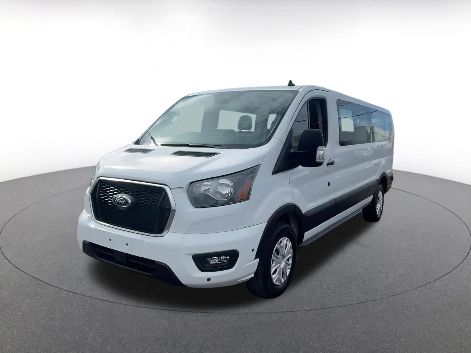 Thumbnail: 2024 Ford Econoline - 7