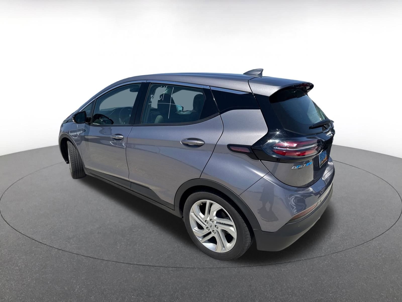 Thumbnail: 2023 Chevrolet Bolt EV - 4
