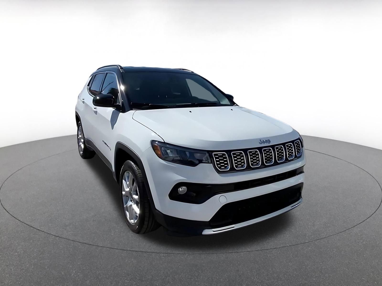 Thumbnail: 2025 Jeep Compass - 3