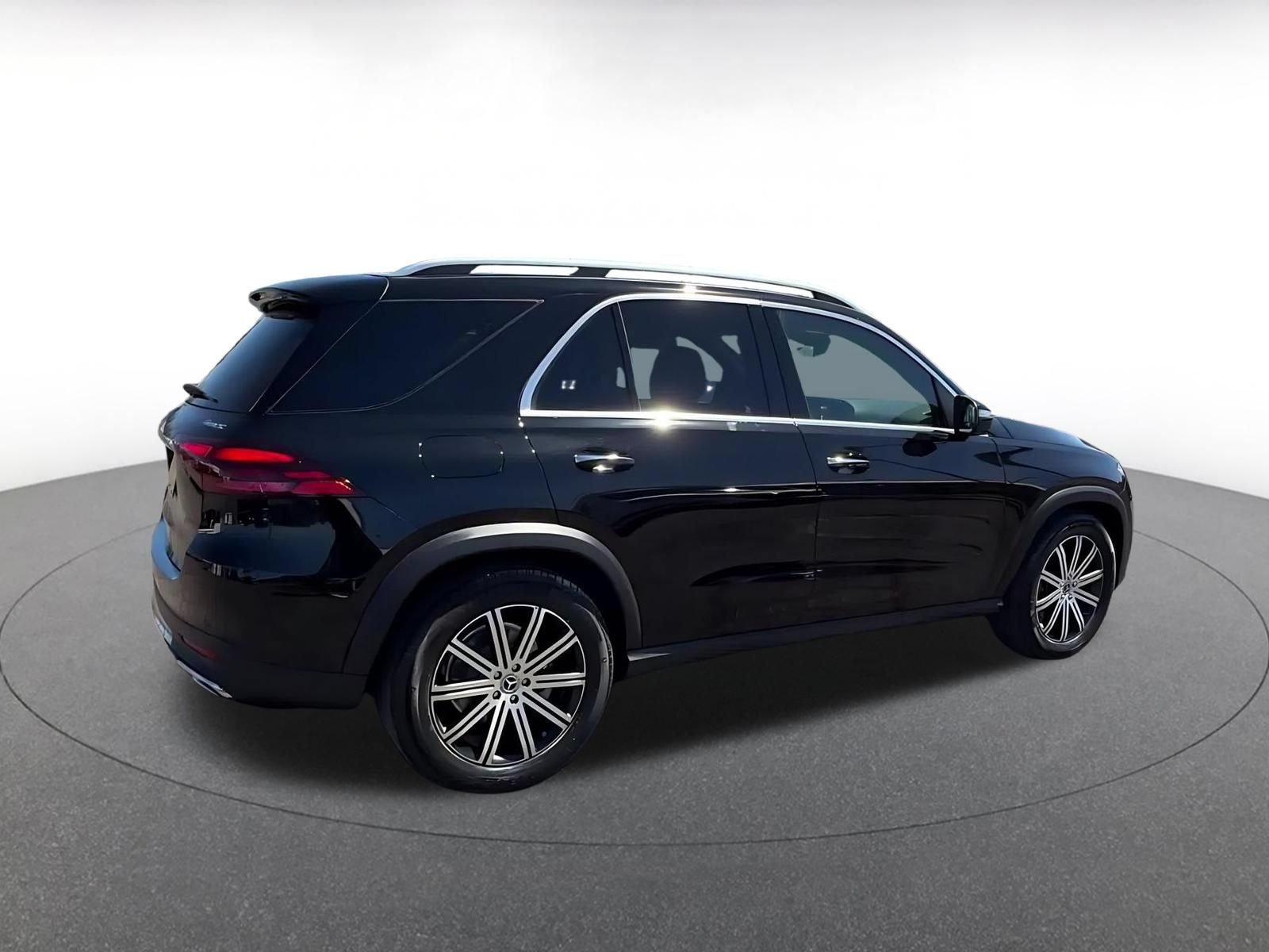 Thumbnail: 2026 Mercedes-Benz GLE - 14