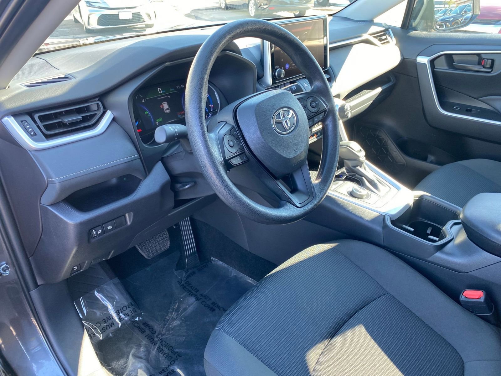 Thumbnail: 2025 Toyota RAV4 - 34